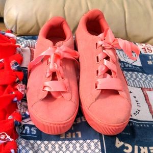 Puma Suede Tennis Shoes